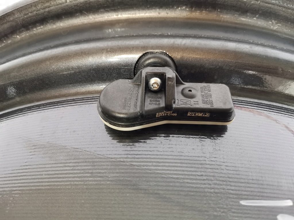 1x Alufelge 19 Zoll 8.0" 5x114.3 51ET 52910-S1330 Hyundai Santa Fe Rim Wheel