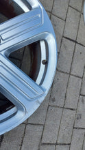 Load image into Gallery viewer, 1x Alufelge 18 Zoll 7.5" 5x112 49ET Glanz Silber 5G0601025BK VW Golf VII I FEL4370162150lh