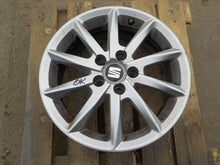 Load image into Gallery viewer, 1x Alufelge 15 Zoll 6.0" 5x100 38ET Glanz Silber 6P0601025E Seat Ibiza Iii FEL1461518560jq