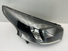 Laden Sie das Bild in den Galerie-Viewer, Frontscheinwerfer Renault Trafic III 260106822R LED Rechts Headlight