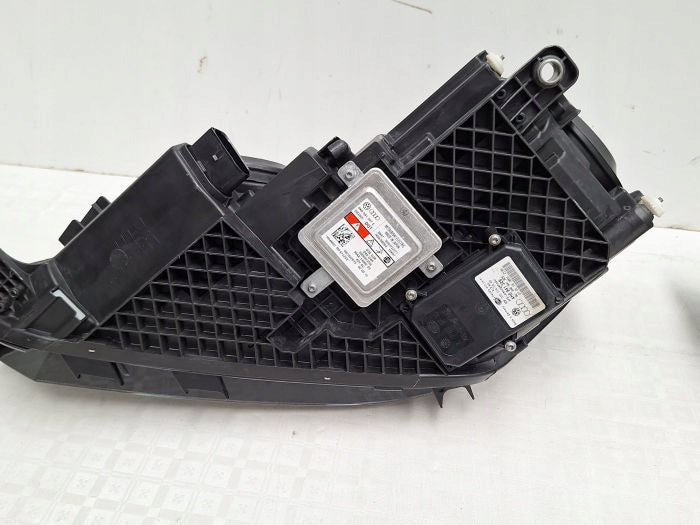 Frontscheinwerfer VW Tiguan 5N1941033B 5N1941034B LED Ein Satz Headlight