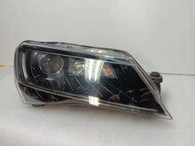 Laden Sie das Bild in den Galerie-Viewer, Frontscheinwerfer Skoda Superb III 3V1941016B Xenon Rechts Headlight SCH5374742560wl