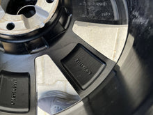 Load image into Gallery viewer, 1x Alufelge 17 Zoll 6.5" 4x108 32ET 1241214 Fiat 600 Rim Wheel FEL9514325817kp