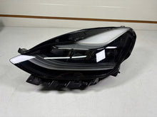 Laden Sie das Bild in den Galerie-Viewer, Frontscheinwerfer Tesla 3 1514952-00-D Links Scheinwerfer Headlight