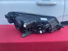 Laden Sie das Bild in den Galerie-Viewer, Frontscheinwerfer Skoda Superb 3V1941017A 1ZS01193941 Xenon Links Headlight SCH3343923436po