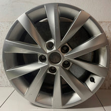 Laden Sie das Bild in den Galerie-Viewer, 1x Alufelge 16 Zoll 6.5" 5x112 5E0601025BJ Skoda Octavia Iii Rim Wheel FEL1131357642mh