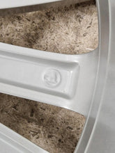 Laden Sie das Bild in den Galerie-Viewer, 1x Alufelge 18 Zoll 7.0" 5x112 43ET 565601025E Skoda Kodiaq Rim Wheel FEL4592990269za