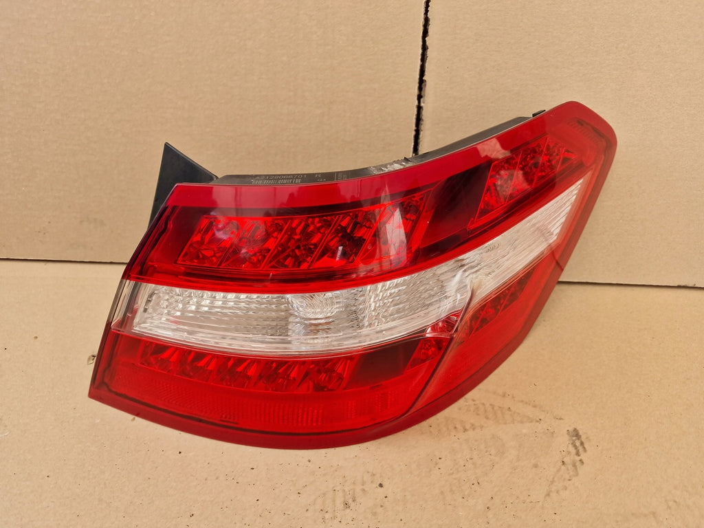 Rückleuchte Mercedes-Benz W212 A2129066701 Rechts Rearlight
