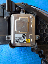 Load image into Gallery viewer, Frontscheinwerfer Kia Sportage F192102200 Xenon Rechts Scheinwerfer Headlight SCH5243297070dx