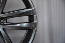 Load image into Gallery viewer, 1x Alufelge 18 Zoll 7.5" 5x112 51ET Glanz Grau 5G0601025AF VW Rim Wheel FEL4666085374fj