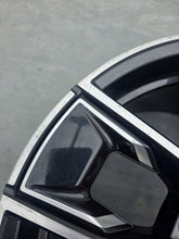 Laden Sie das Bild in den Galerie-Viewer, 1x Alufelge 18 Zoll 8.5" 5x112 36ET Glanz Schwarz 8747286 BMW Rim Wheel FEL9365578554le