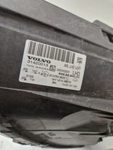 Laden Sie das Bild in den Galerie-Viewer, Frontscheinwerfer Volvo S80 II V70 31420013 31420014 Rechts oder Links