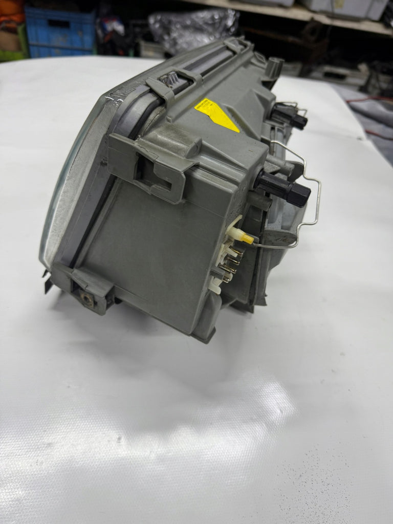 Frontscheinwerfer Mercedes-Benz W124 AK-12-710411 Links Scheinwerfer Headlight SCH4640629339hv