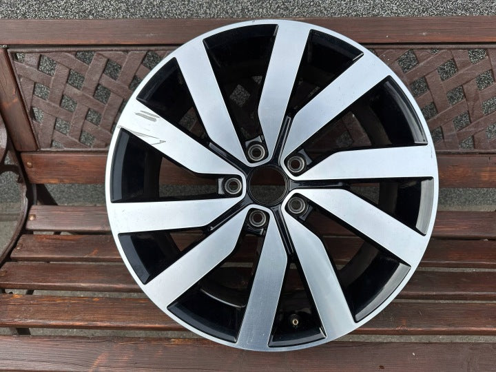 1x Alufelge 18 Zoll 7.0" 5x112 52ET Glanz Schwarz 5TA601025F VW Touran Rim Wheel FEL8896113323oh