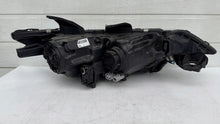 Laden Sie das Bild in den Galerie-Viewer, Frontscheinwerfer Mitsubishi Outlander III ECM921-21C10 LED Links Headlight SCH1266343234mp