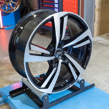 Laden Sie das Bild in den Galerie-Viewer, 4x Alufelge 20 Zoll 8.5" 5x112 30ET Glanz Silber 4K8601025 Audi Rim Wheel FEL8379278975tg