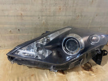 Laden Sie das Bild in den Galerie-Viewer, Frontscheinwerfer Renault Laguna III Coupe 260605058R Xenon Links Headlight