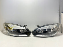 Load image into Gallery viewer, Frontscheinwerfer Renault Megane III 260605817 Ein Stück (Rechts oder Links) SCH6850811228et