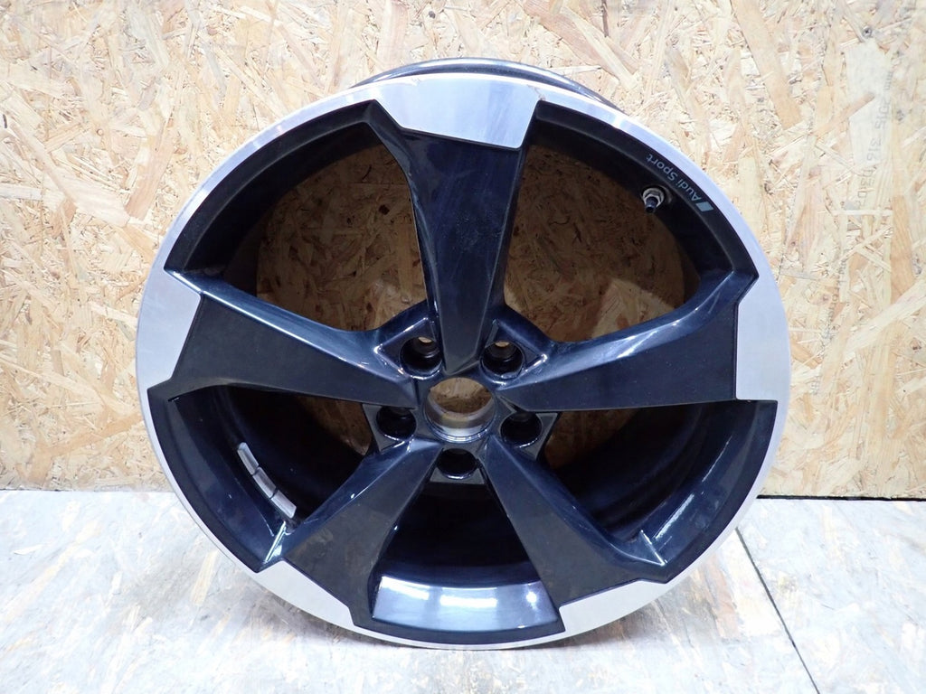 1x Alufelge 19 Zoll 8.5" 5x112 53ET 8V0601025FD Audi A3 Rim Wheel