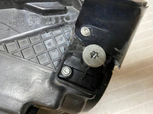 Laden Sie das Bild in den Galerie-Viewer, Frontscheinwerfer Mercedes-Benz W177 A1779064803 Full LED Rechts Headlight SCH6848590486sc