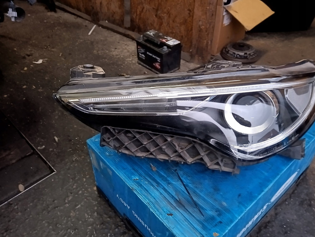 Frontscheinwerfer Alfa Romeo Stelvio 50563962 Bi-Xenon Links Headlight SCH3811303695aj