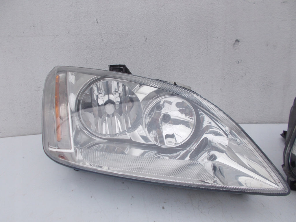 Frontscheinwerfer Ford Cmax C-Max Focus 3M51-13005-AH Ein Satz Headlight SCH5377339267im