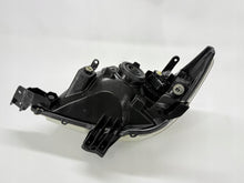 Laden Sie das Bild in den Galerie-Viewer, Frontscheinwerfer Toyota Hilux KLA11248 Rechts Scheinwerfer Headlight SCH8810618918pd