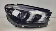 Laden Sie das Bild in den Galerie-Viewer, Frontscheinwerfer Mercedes-Benz Gle A1679065806-KUD Rechts Headlight SCH2254621265fx