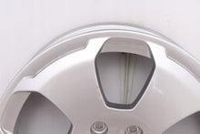 Laden Sie das Bild in den Galerie-Viewer, 1x Alufelge 17 Zoll 6.0" 5x112 48ET Glanz Silber 8P0601025 Audi Rim Wheel