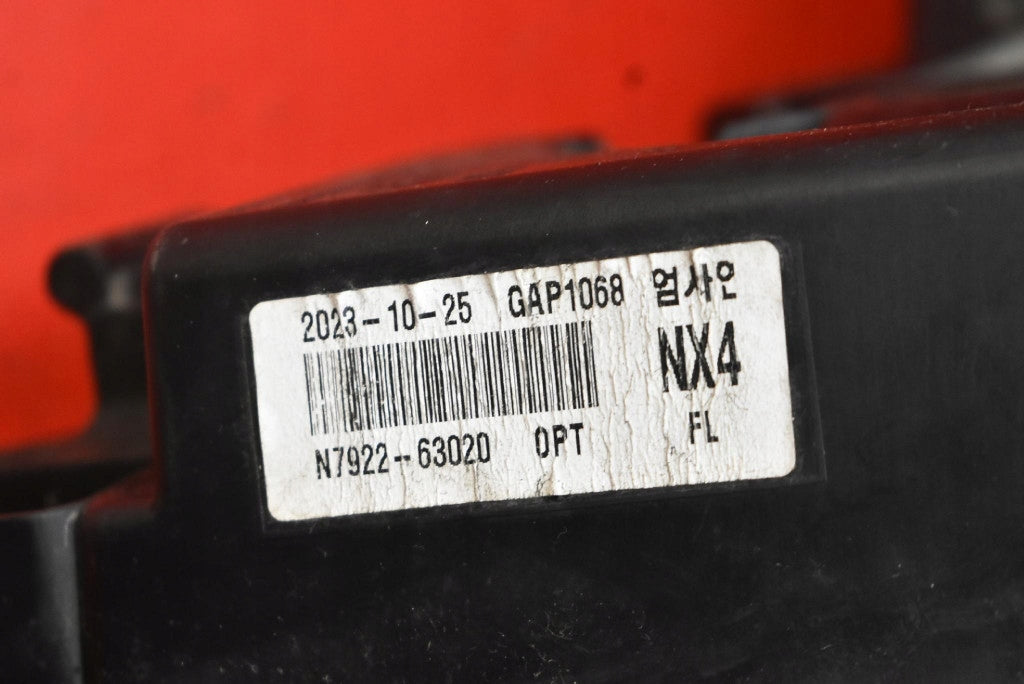 Frontscheinwerfer Hyundai Tucson N792263020 Links Scheinwerfer Headlight