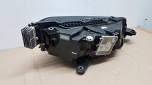 Laden Sie das Bild in den Galerie-Viewer, Frontscheinwerfer Skoda Superb III 3V1941015E Full LED Links Headlight