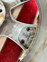 Laden Sie das Bild in den Galerie-Viewer, 1x Alufelge 19 Zoll 9.0&quot; 5x130 60ET 7L9601025B VW Touareg Rim Wheel