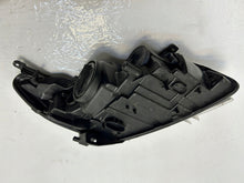 Laden Sie das Bild in den Galerie-Viewer, Frontscheinwerfer Saab 93 P12842041 1EL010317-01 Links Scheinwerfer Headlight