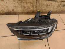 Laden Sie das Bild in den Galerie-Viewer, Frontscheinwerfer Opel Astra L 9851881380 Links Scheinwerfer Headlight SCH8755796024xs