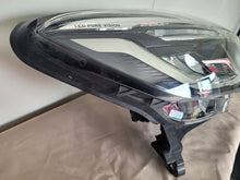 Laden Sie das Bild in den Galerie-Viewer, Frontscheinwerfer Renault Captur I 260107244R Rechts Scheinwerfer Headlight SCH2894345581ct