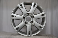 Load image into Gallery viewer, 1x Alufelge 18 Zoll 8.0" 5x130 57ET Glanz Silber 7L6601025K VW 7l6 Rim Wheel FEL6459648101nq