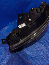 Load image into Gallery viewer, Frontscheinwerfer VW Passat 89909S402SSM 3119410053 J1941005 Links Headlight SCH8962547211kq