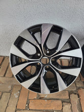 Load image into Gallery viewer, 1x Alufelge 17 Zoll 7.0&quot; 5x114.3 403009172R Renault Captur Ii Rim Wheel