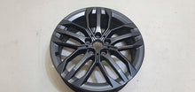 Laden Sie das Bild in den Galerie-Viewer, 1x Alufelge 18 Zoll 6898046 BMW X1 Rim Wheel FEL6373316502cx