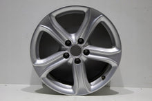 Laden Sie das Bild in den Galerie-Viewer, 1x Alufelge 17 Zoll 7.5&quot; 5x112 45ET Silber 8K0601025 Audi A4 B8 Rim Wheel