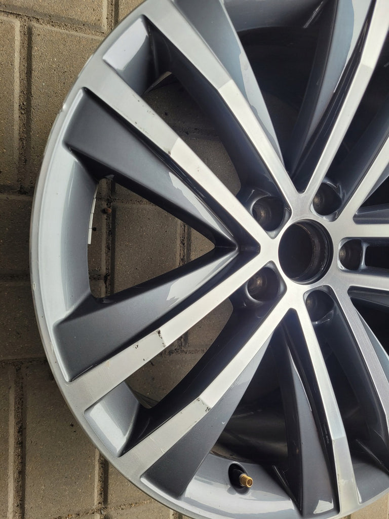 1x Alufelge 18 Zoll 7.5" 5x112 35ET Glanz Graphit 7N0601025F Mg Sharan Rim Wheel