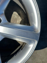 Load image into Gallery viewer, 1x Alufelge 20 Zoll 9.0" 5x130 4L0601025H Audi Q7 Rim Wheel FEL4566726543lf