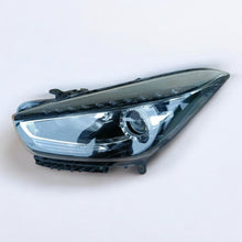 Laden Sie das Bild in den Galerie-Viewer, Frontscheinwerfer Hyundai I40 92101-3Z720 Xenon Links Scheinwerfer Headlight