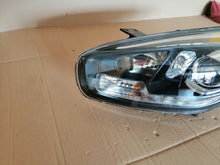 Laden Sie das Bild in den Galerie-Viewer, Frontscheinwerfer Kia Carens IV 92101-A4 Xenon Links Scheinwerfer Headlight SCH7018492157fp