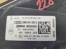 Laden Sie das Bild in den Galerie-Viewer, Frontscheinwerfer Audi Q5 8R0941005C Xenon Links Scheinwerfer Headlight