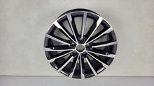 Laden Sie das Bild in den Galerie-Viewer, 1x Alufelge 18 Zoll 7.0" 5x112 43ET 565601025L Skoda Octavia I Kodiaq Rim Wheel FEL5272233075qz