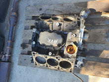 Laden Sie das Bild in den Galerie-Viewer, Motorblock Audi A4 B6 AVK 3.0 Benzin Unkomplett MOT4727287858gr