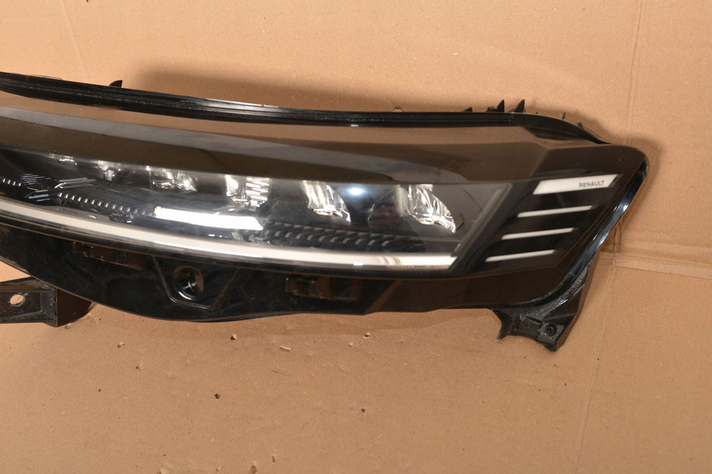 Frontscheinwerfer Renault Megane E-Tech 260605490R LED Links Headlight SCH6700087810if