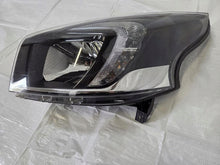 Laden Sie das Bild in den Galerie-Viewer, Frontscheinwerfer Opel Vivaro B 260602711R Links Scheinwerfer Headlight SCH2027536424qb