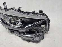 Laden Sie das Bild in den Galerie-Viewer, Frontscheinwerfer Toyota Auris 81110-02K30 LED Rechts Scheinwerfer Headlight
